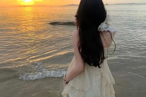 薛小婉回应骂任权前女友 网红圈的永恒剧本